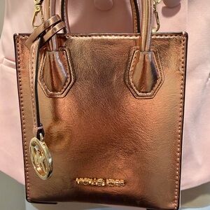MICHAEL KORS MERCER XS MINI SHOPPER  CROSSBODY MK BAG METALLIC GOLD ROSE